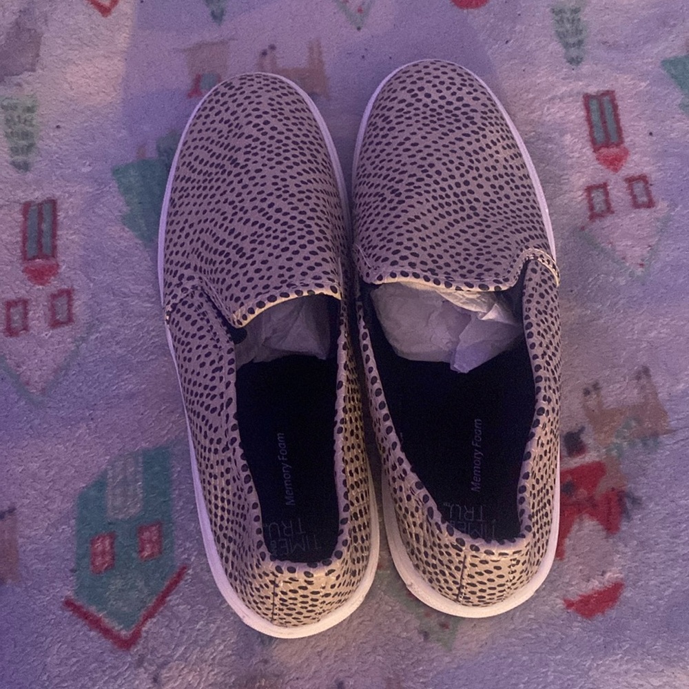8 1/2 Time&Tru Memory Foam Slip On Shoes 🥰.
